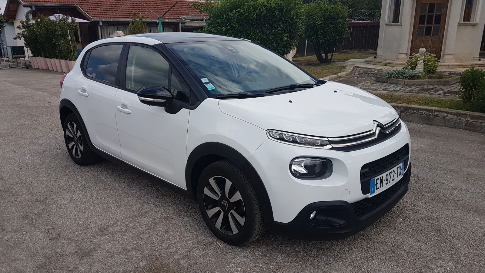 Citroen C3 1.2i PURETECH 110кс - изображение 3