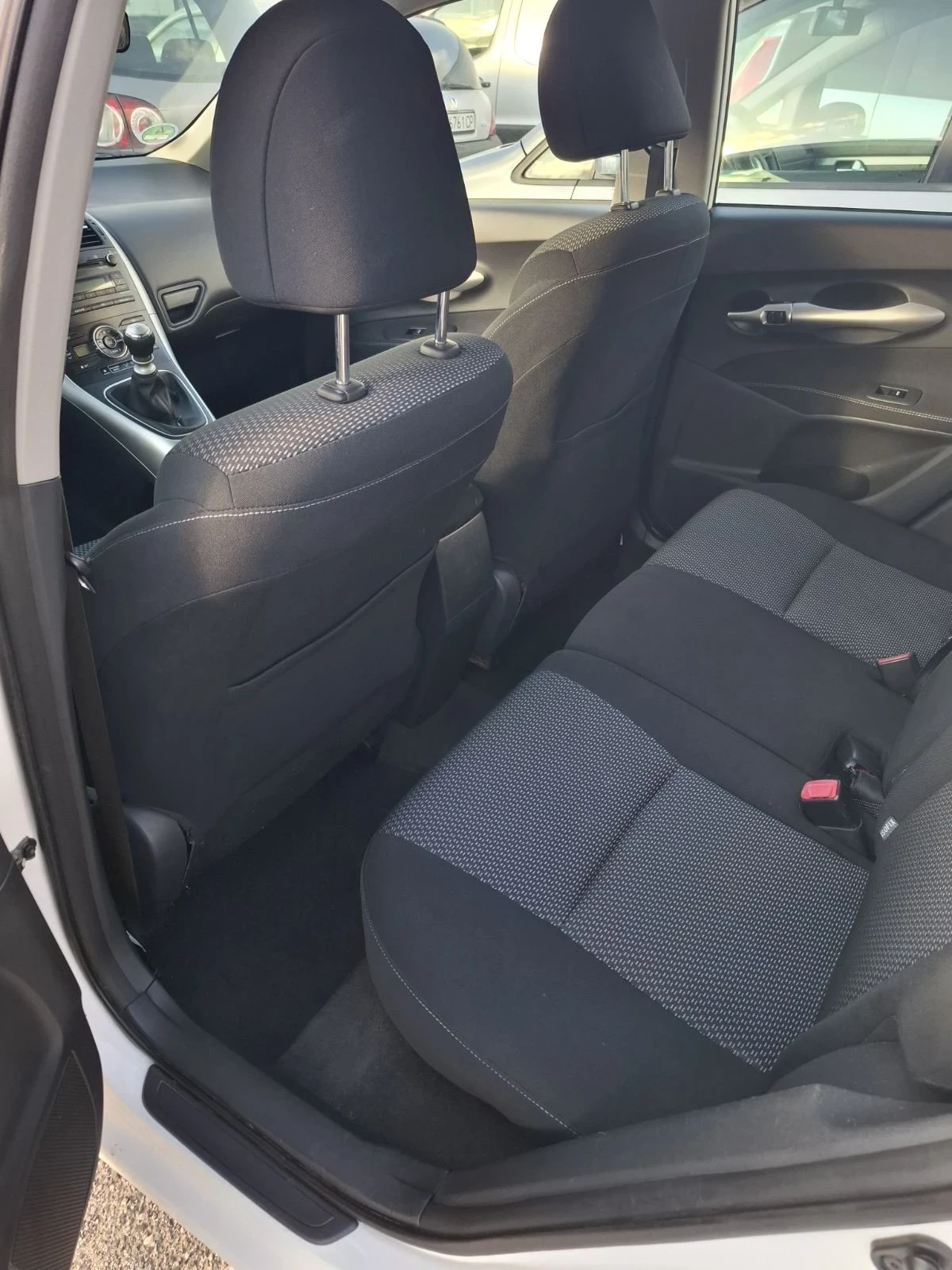 Toyota Auris 2.0D D4D FACE - изображение 10