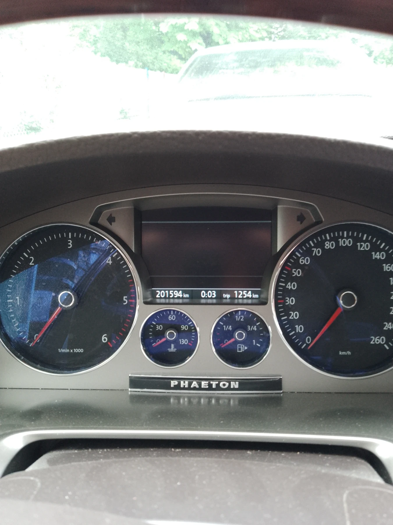 VW Phaeton 3.0 TDI - изображение 5
