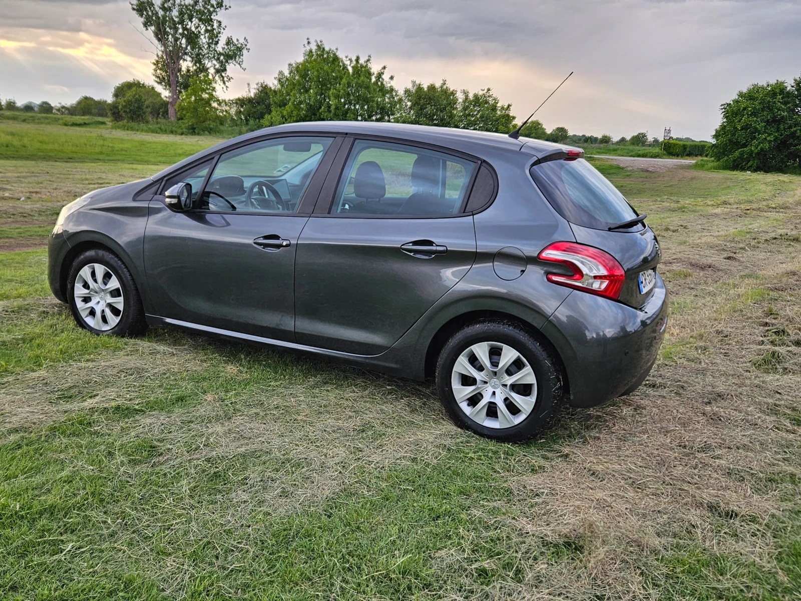 Peugeot 208 1.4 HDI EURO5  | Mobile.bg   4