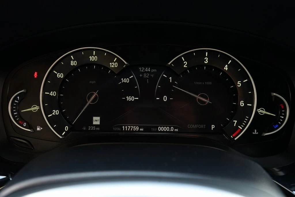 BMW 540 M-PACK* HARMAN* 360* ПОДГРЕВИ - изображение 5