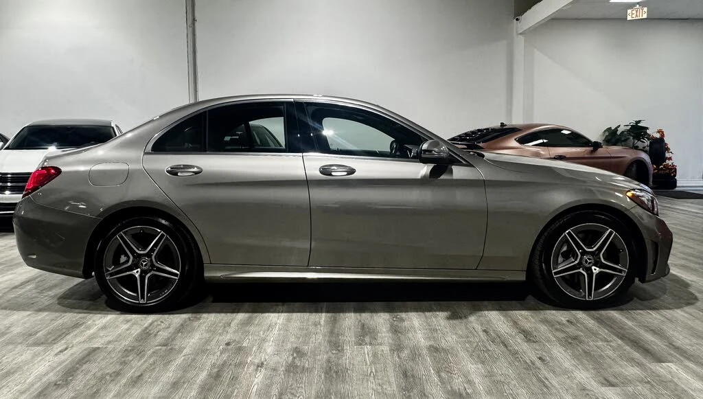 Mercedes-Benz C 300 * АВТО КРЕДИТ* ЦЕНА ДО БГ * СЕРВИЗНА ИСТОРИЯ *  - изображение 5