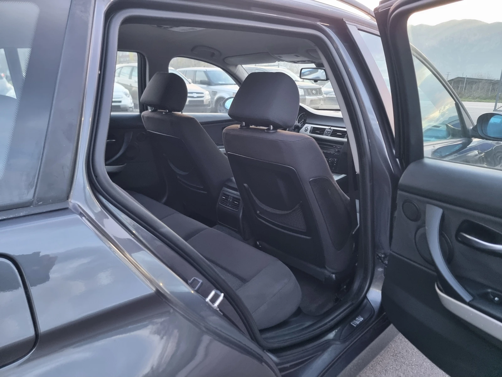 BMW 320 2.0TDI | Mobile.bg   14