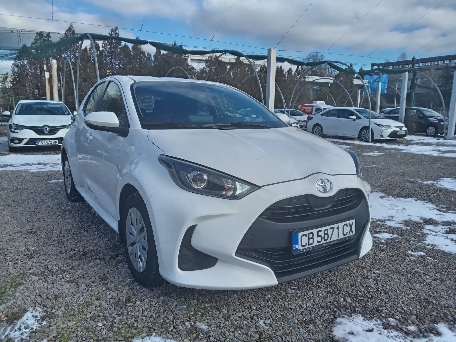 Toyota Yaris 1.5i Гаранционна - изображение 2