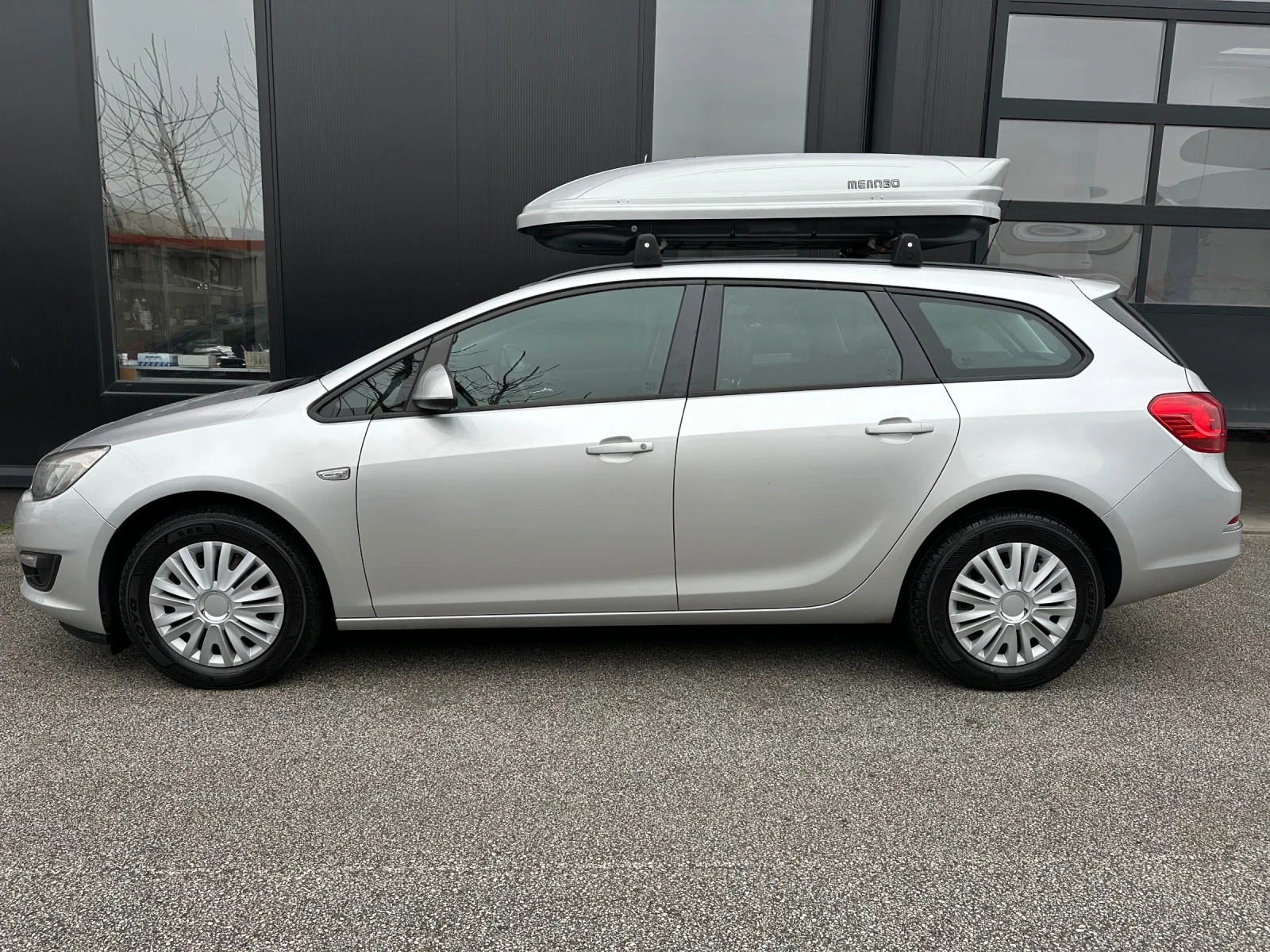 Opel Astra  1.7 CDTI 6ck 110kc Sports Tоurer  - изображение 7