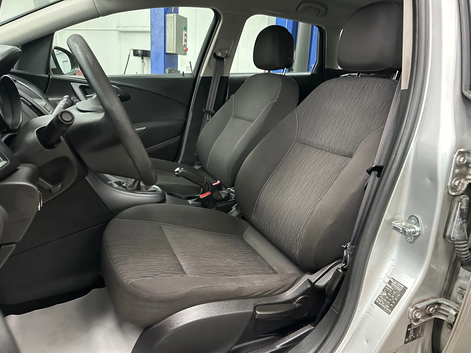 Opel Astra  1.7 CDTI 6ck 110kc Sports Tоurer  - изображение 10