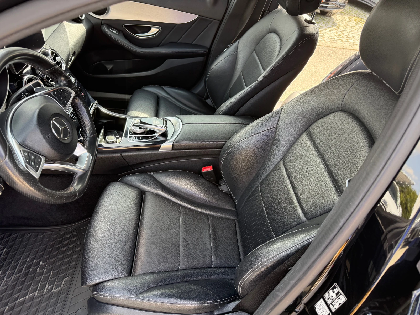 Mercedes-Benz C 220 4 Matic 2, 2 CDi 170k.c, снимка 11 - Автомобили и джипове - 54219191