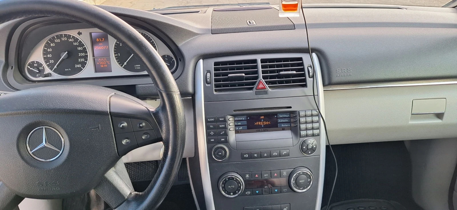 Mercedes-Benz B 170, снимка 9 - Автомобили и джипове - 54243086