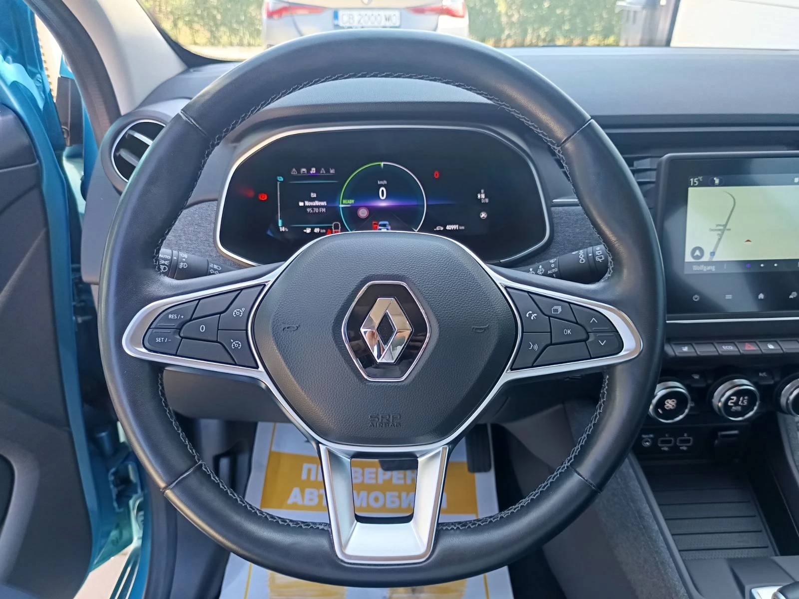 Renault Zoe 52 kw / 109 к.с., снимка 9 - Автомобили и джипове - 54302205