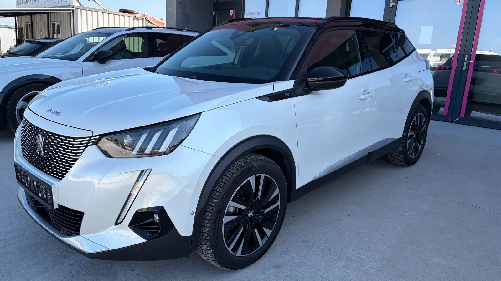 Peugeot 2008 GT 50 kWh, снимка 2 - Автомобили и джипове - 54340708