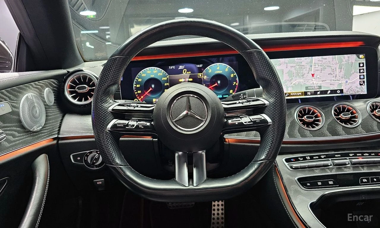 Mercedes-Benz E 450 4MATIC* AMG-LINE* 360CAM* DISTRONIC* DRIVE-ASSIST*, снимка 8 - Автомобили и джипове - 54714421