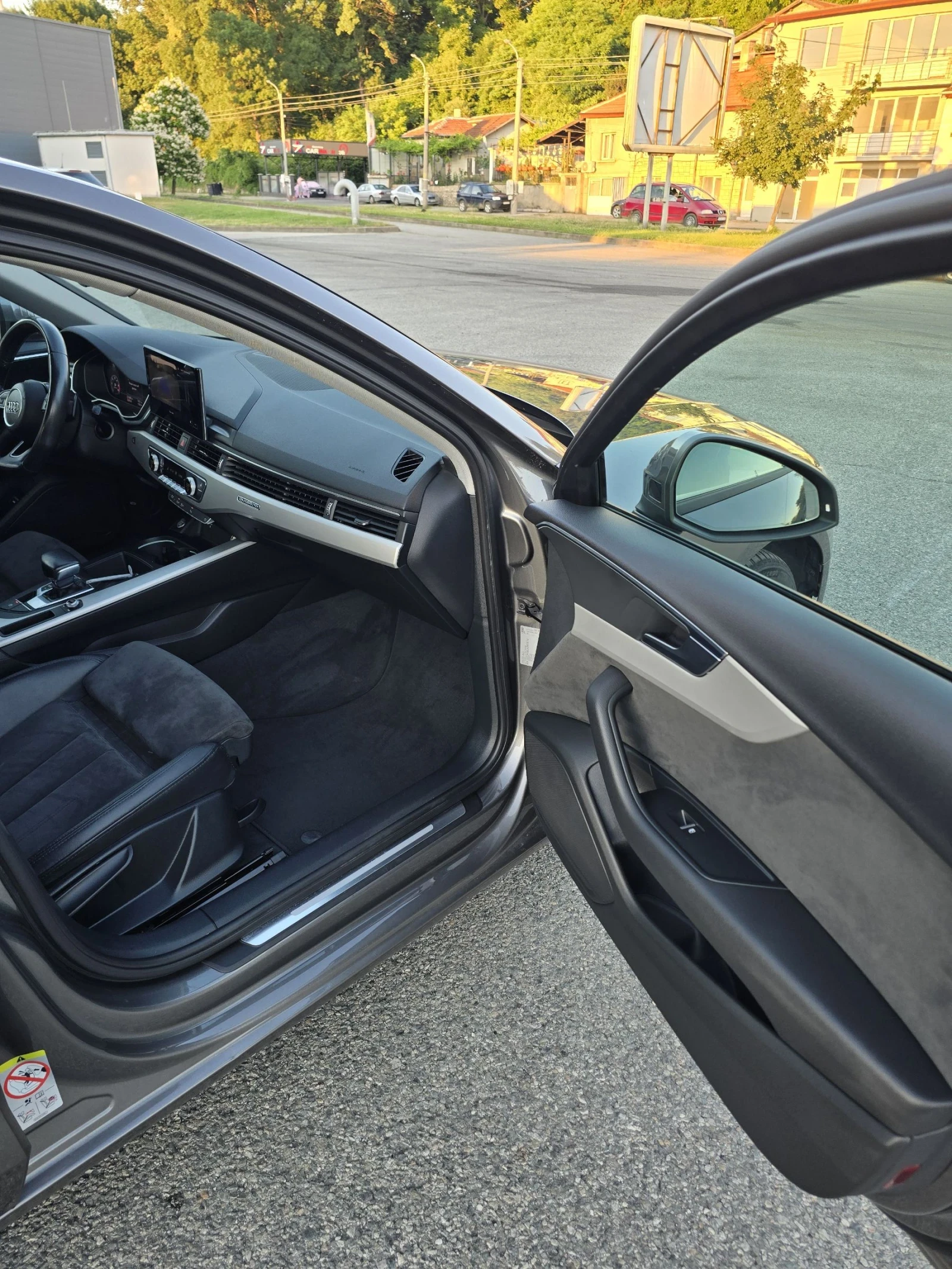 Audi A4 2.0 tdi Keyless, Digital, Distronic, снимка 9 - Автомобили и джипове - 54974548