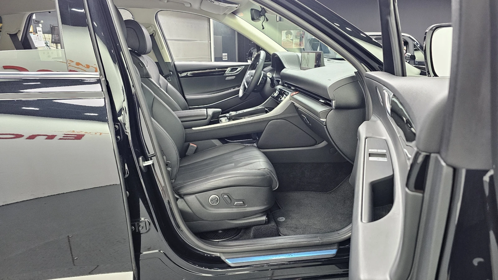 Genesis GV80 2.5* ЕЛ. БАГАЖНИК* BLIND SPOT* ОБДУХВАНЕ* КРАЙНА Ц, снимка 11 - Автомобили и джипове - 55302259
