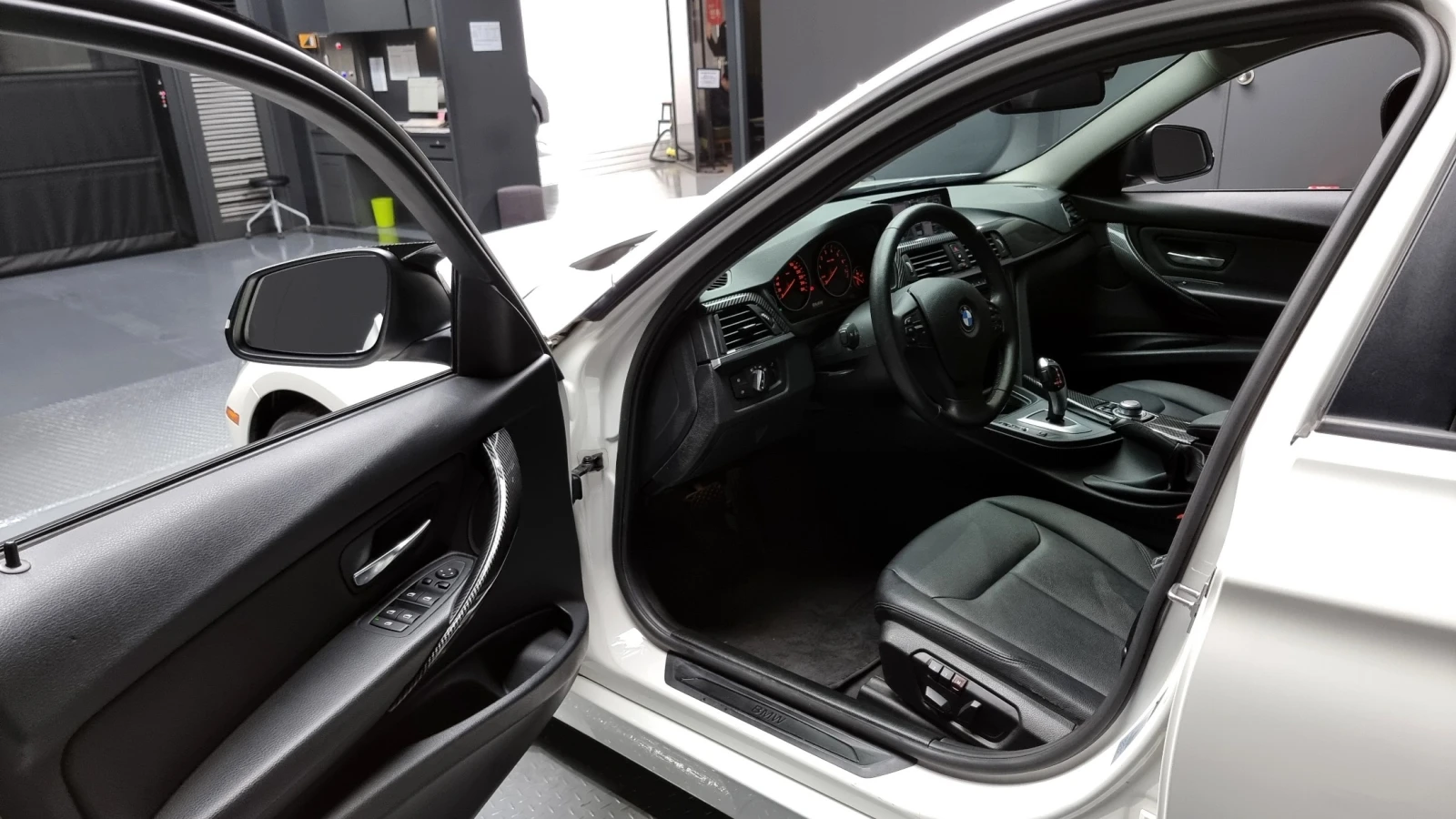 BMW 328 АВТОКРЕДИТ * ИЗВЪРШЕНА ИНСПЕКЦИЯ, снимка 6 - Автомобили и джипове - 55310116