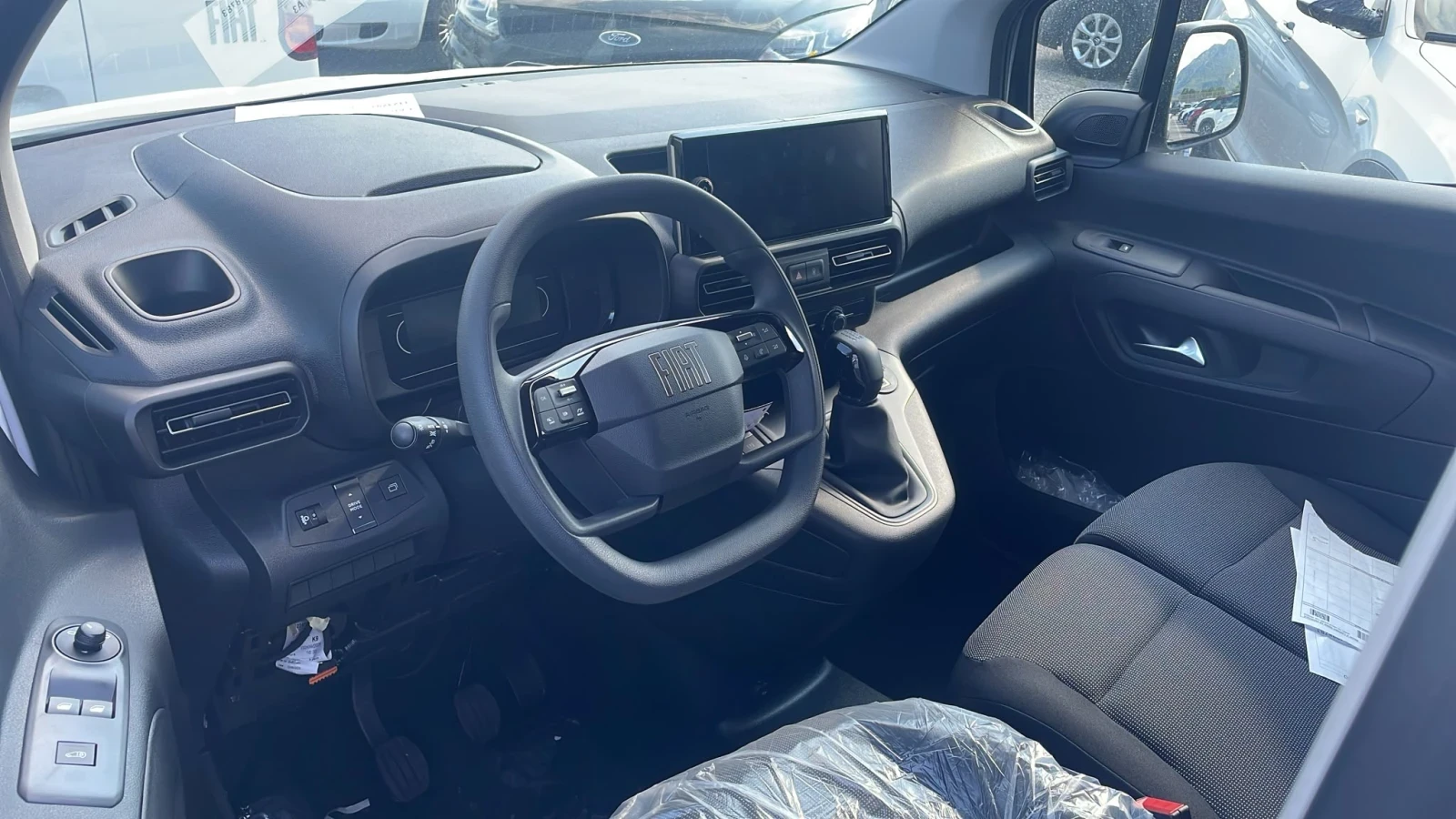 Fiat Doblo 1.6 D чисто нови, снимка 4 - Автомобили и джипове - 55317021