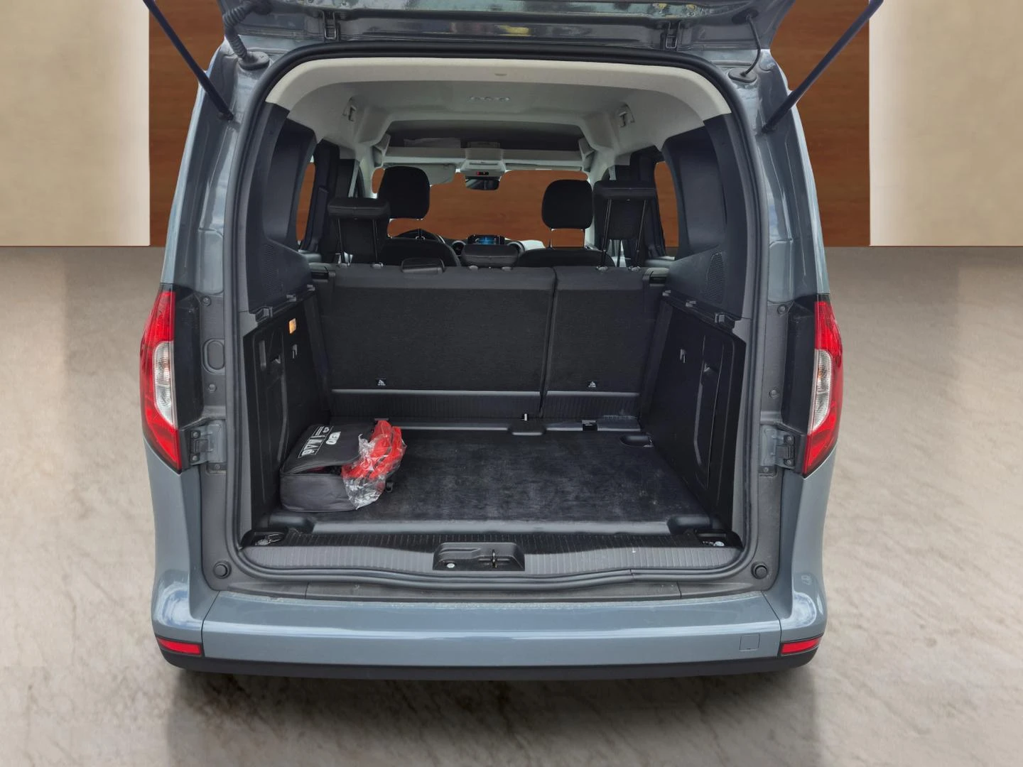 Mercedes-Benz Citan 1.3 I, снимка 12 - Автомобили и джипове - 55317761
