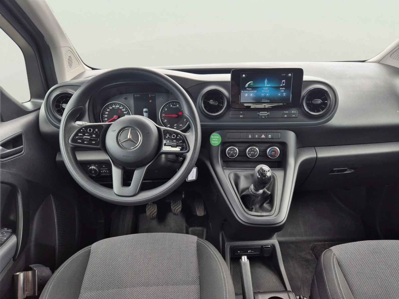 Mercedes-Benz Citan 1.3 I, снимка 11 - Автомобили и джипове - 55317761