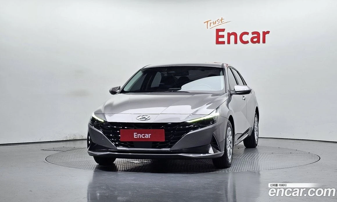 Hyundai Elantra 1.6 Smart, снимка 3 - Автомобили и джипове - 55676642