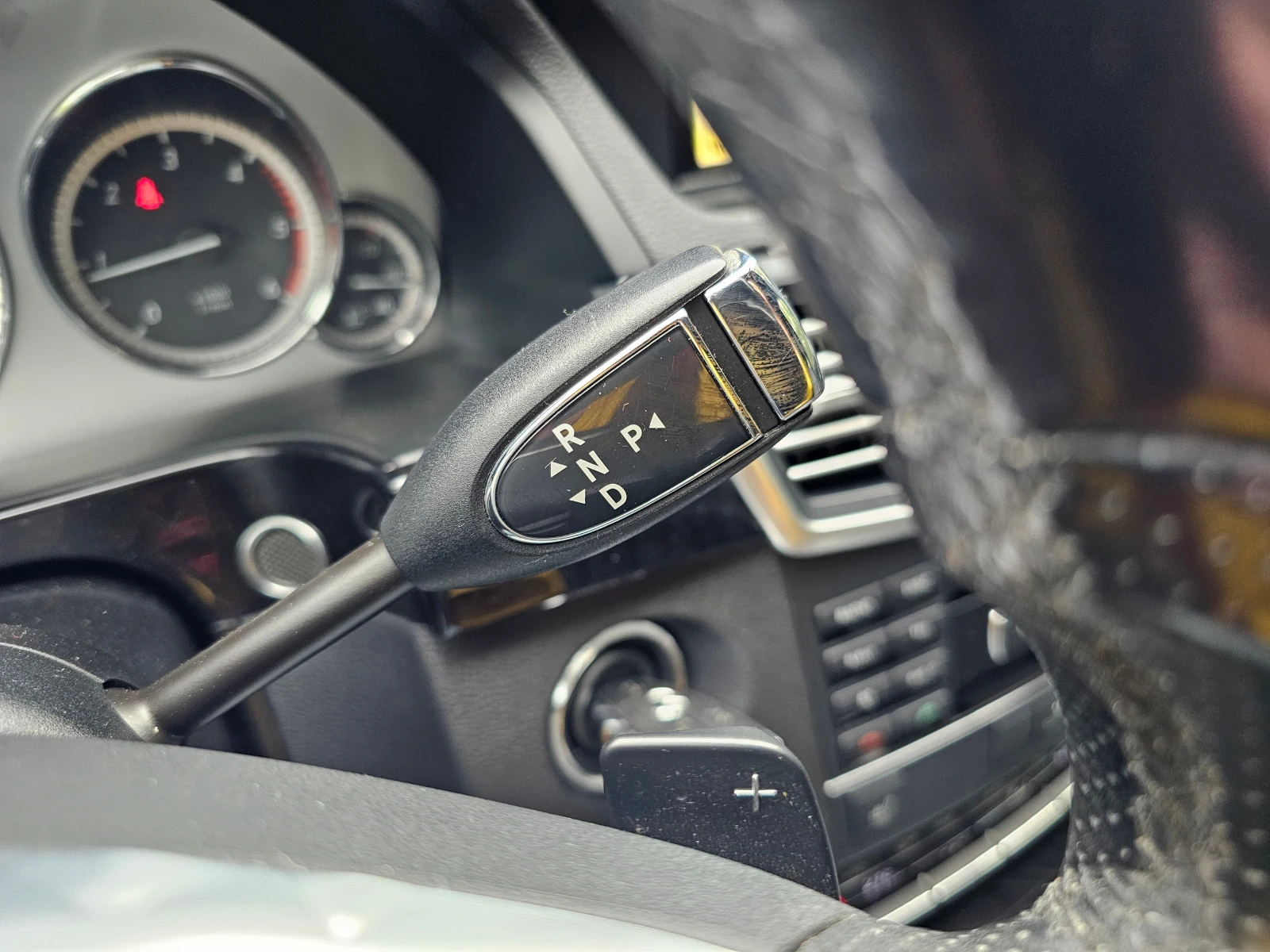 Mercedes-Benz E 220, снимка 14 - Автомобили и джипове - 55801120