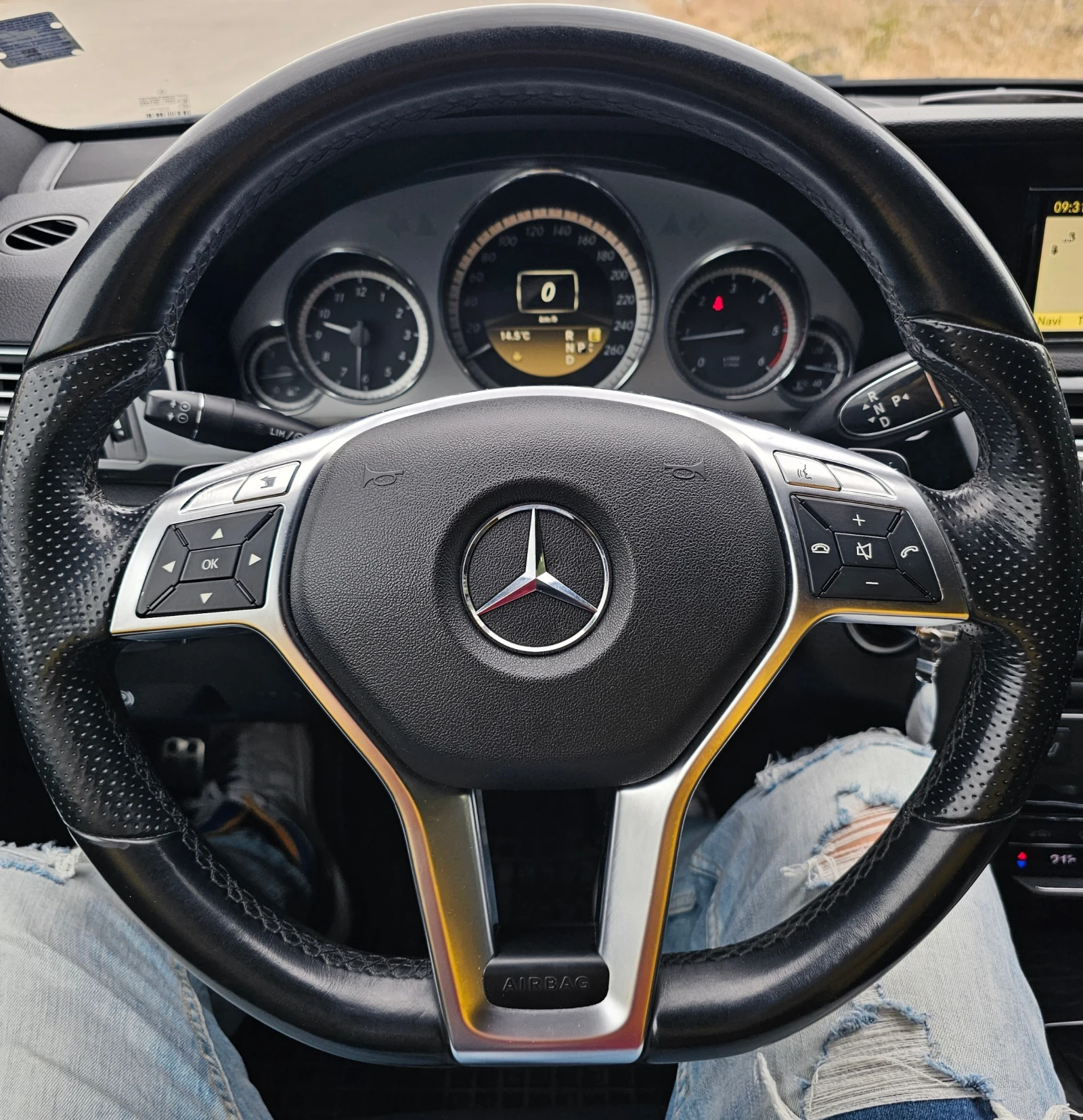 Mercedes-Benz E 220, снимка 8 - Автомобили и джипове - 55801120