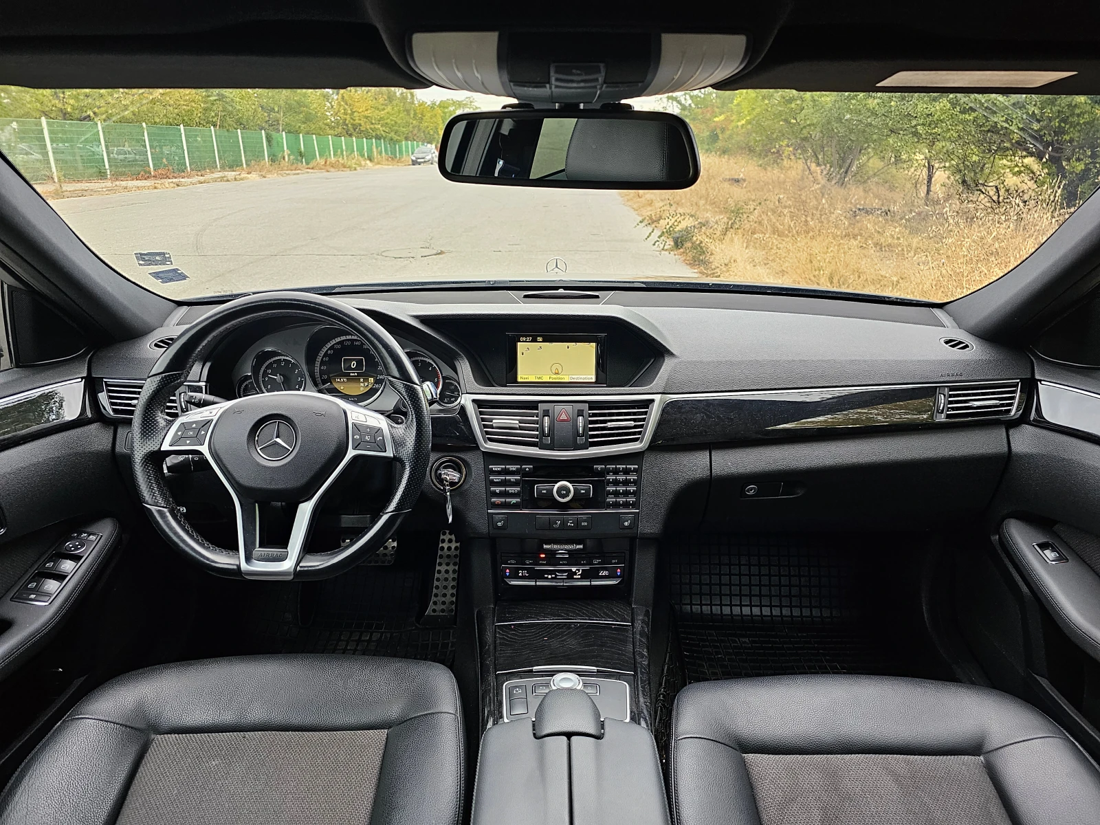 Mercedes-Benz E 220, снимка 6 - Автомобили и джипове - 55801120