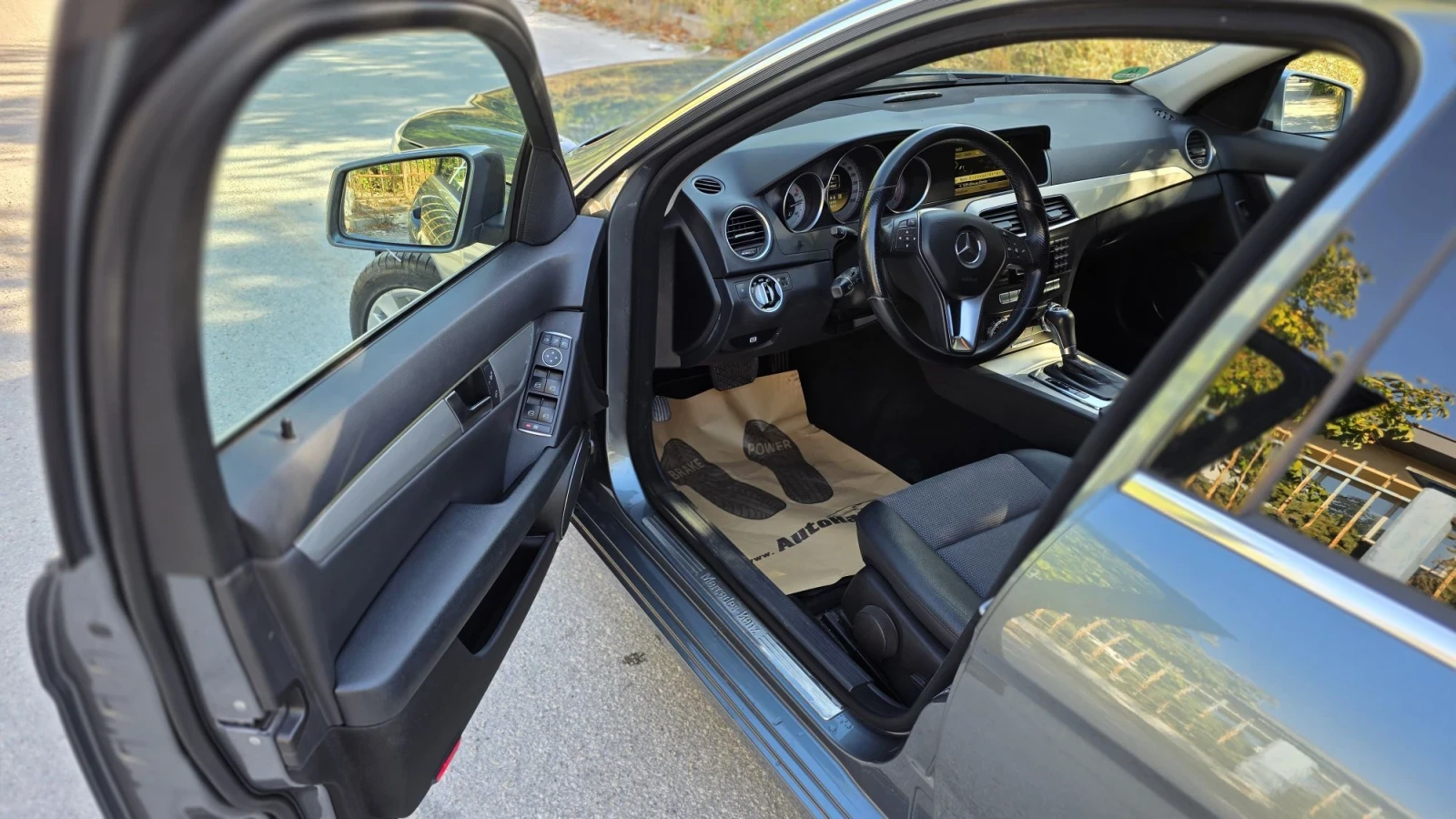 Mercedes-Benz C 180, снимка 5 - Автомобили и джипове - 56010770