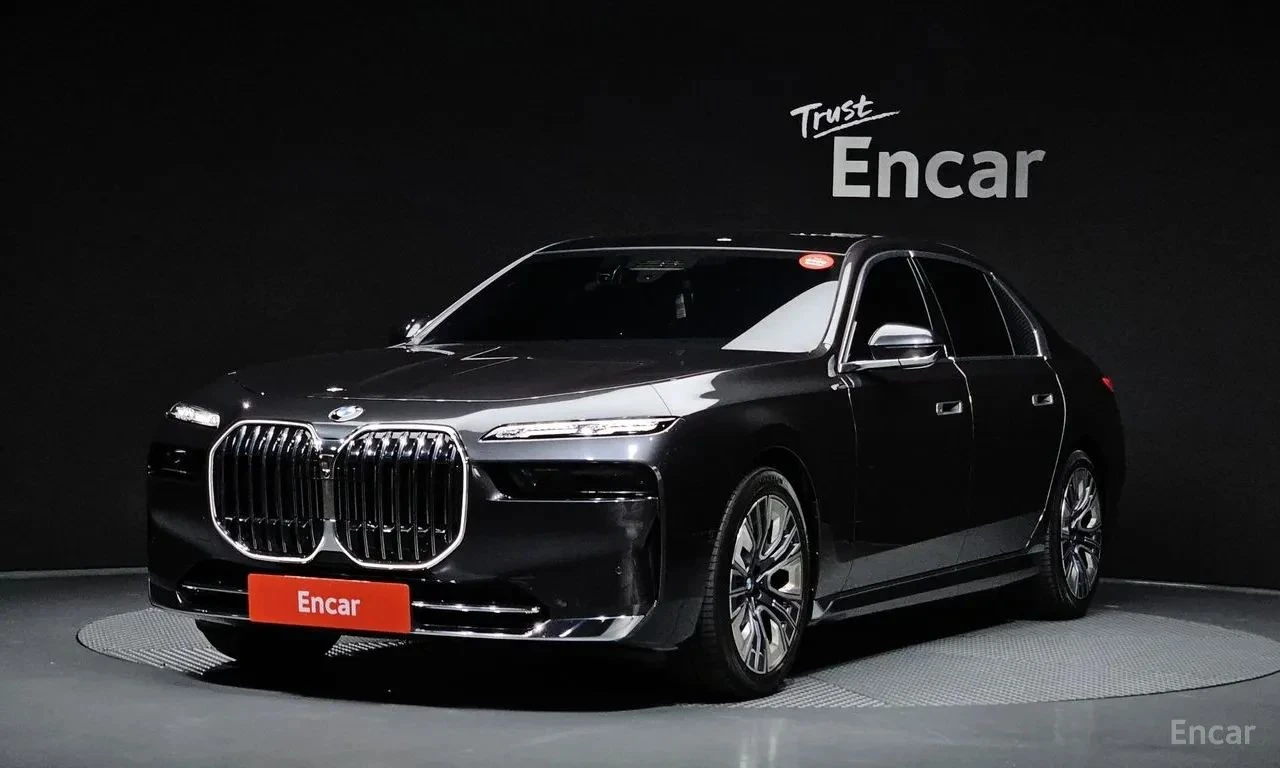 BMW 740