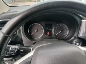 Mitsubishi Outlander 2.2DID 4x4 7места, снимка 6