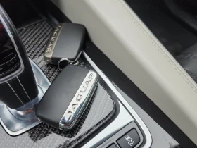 Jaguar F-PACE SVR  CARFAX, снимка 8