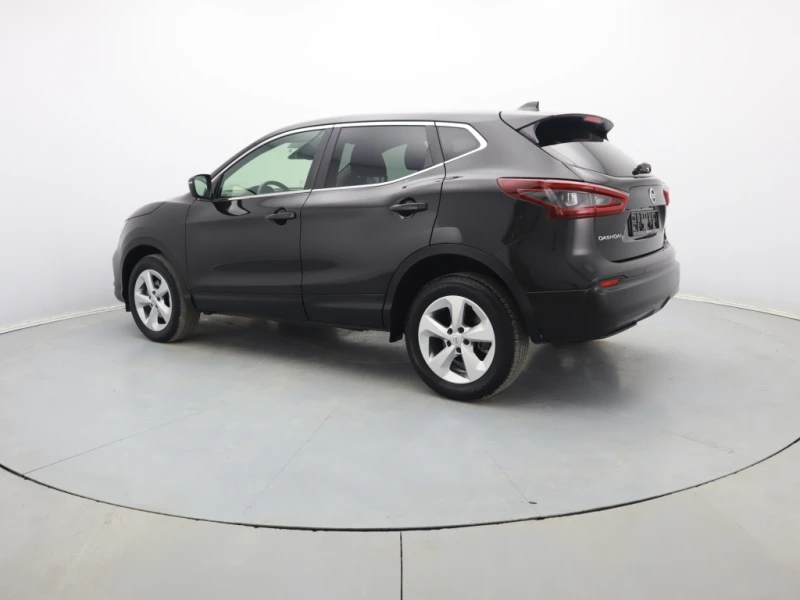 Nissan Qashqai, снимка 8 - Автомобили и джипове - 48322780