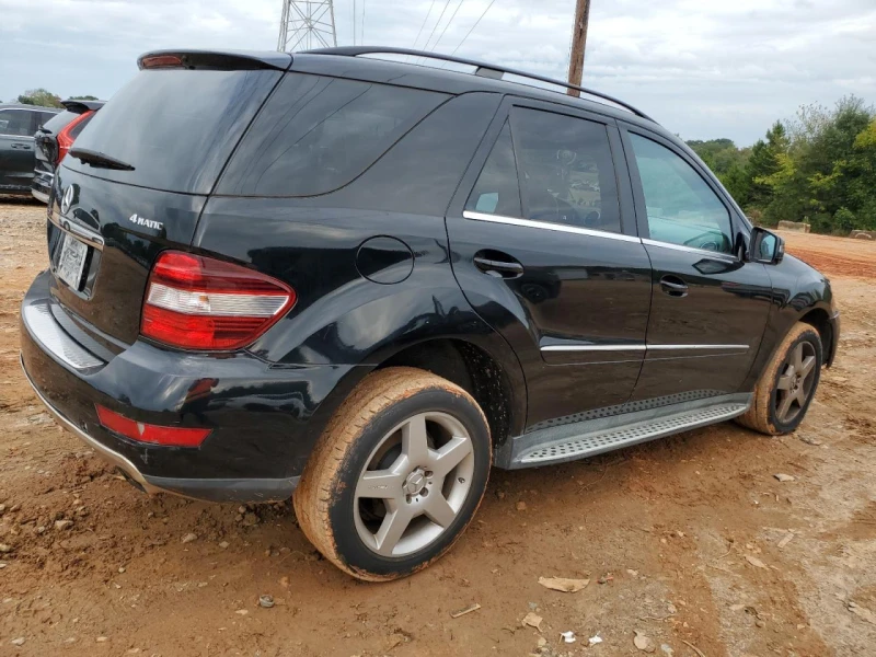 Mercedes-Benz ML 350 4MATIC / 3.5 V6 / Кожа / Панорама / ПОДГРЕВ /, снимка 4 - Автомобили и джипове - 52003634