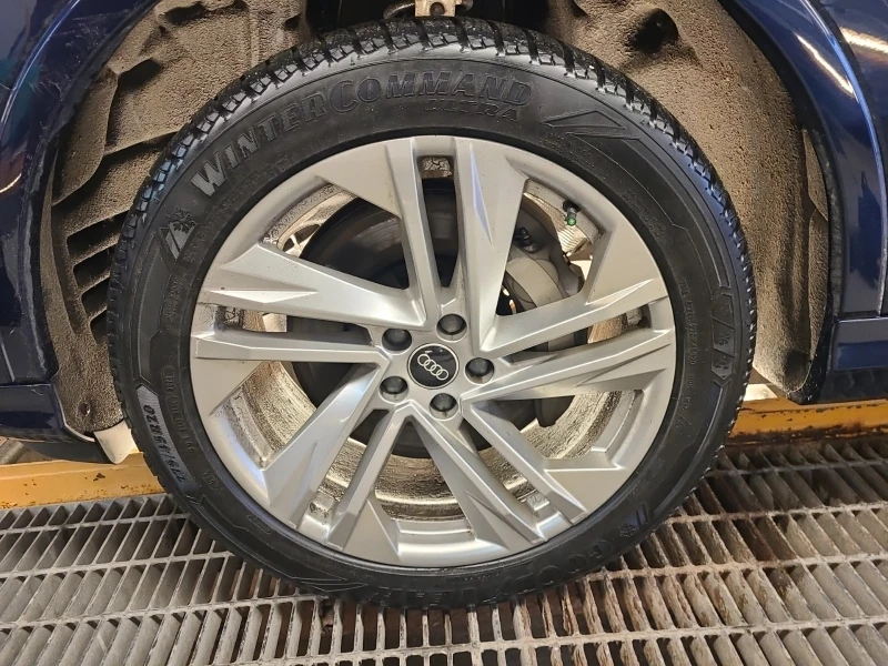 Audi Q7 * KOMFORT * CARFAX * ЦЕНА ДО БЪЛГАРИЯ, снимка 5 - Автомобили и джипове - 52862412