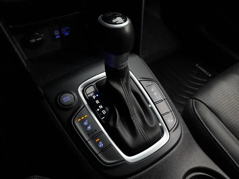 Hyundai Kona 1.6 TURBO 2WD MODERN TECH, снимка 9 - Автомобили и джипове - 54836805