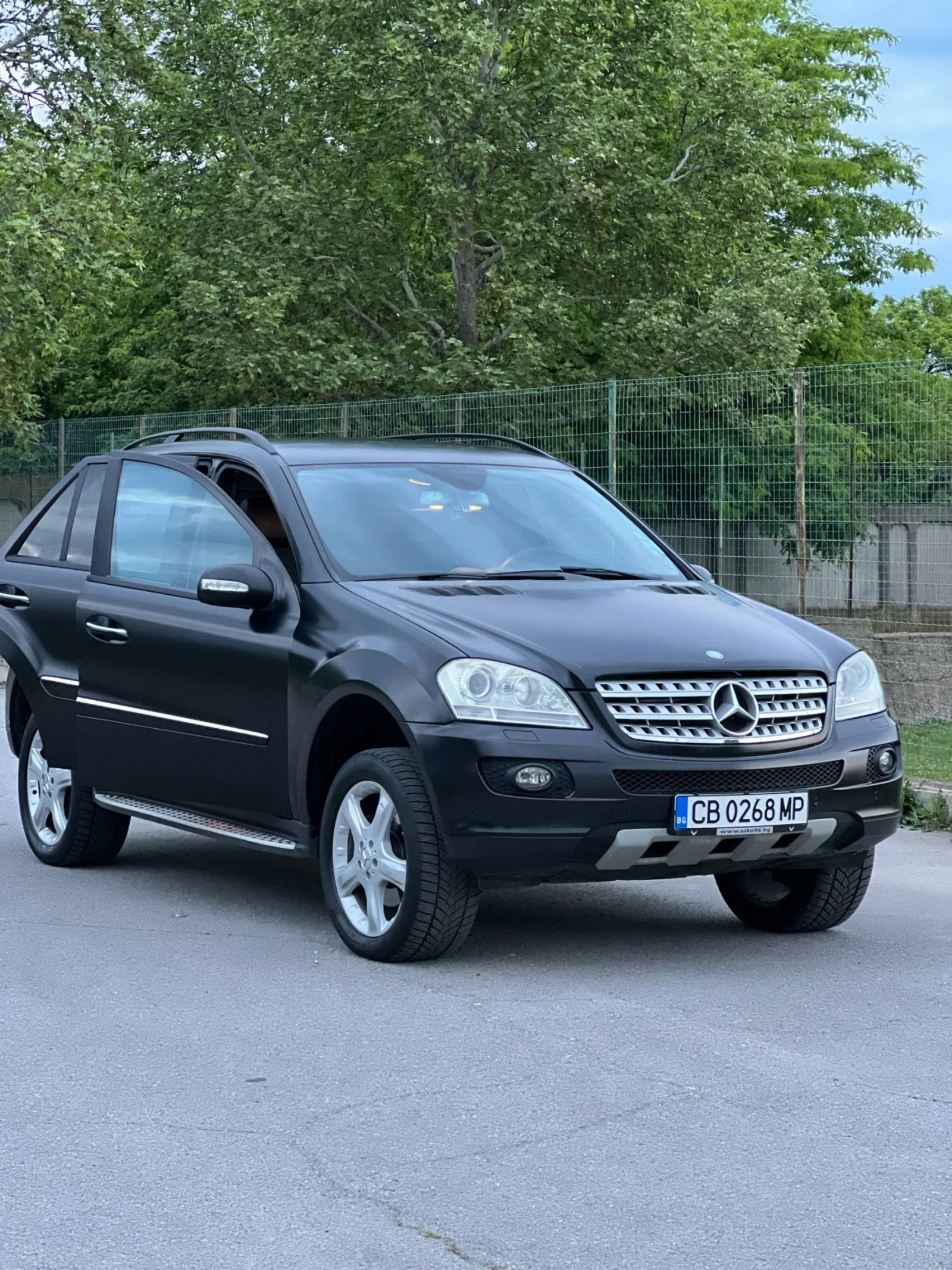 Mercedes-Benz ML 320 3.0 - изображение 2