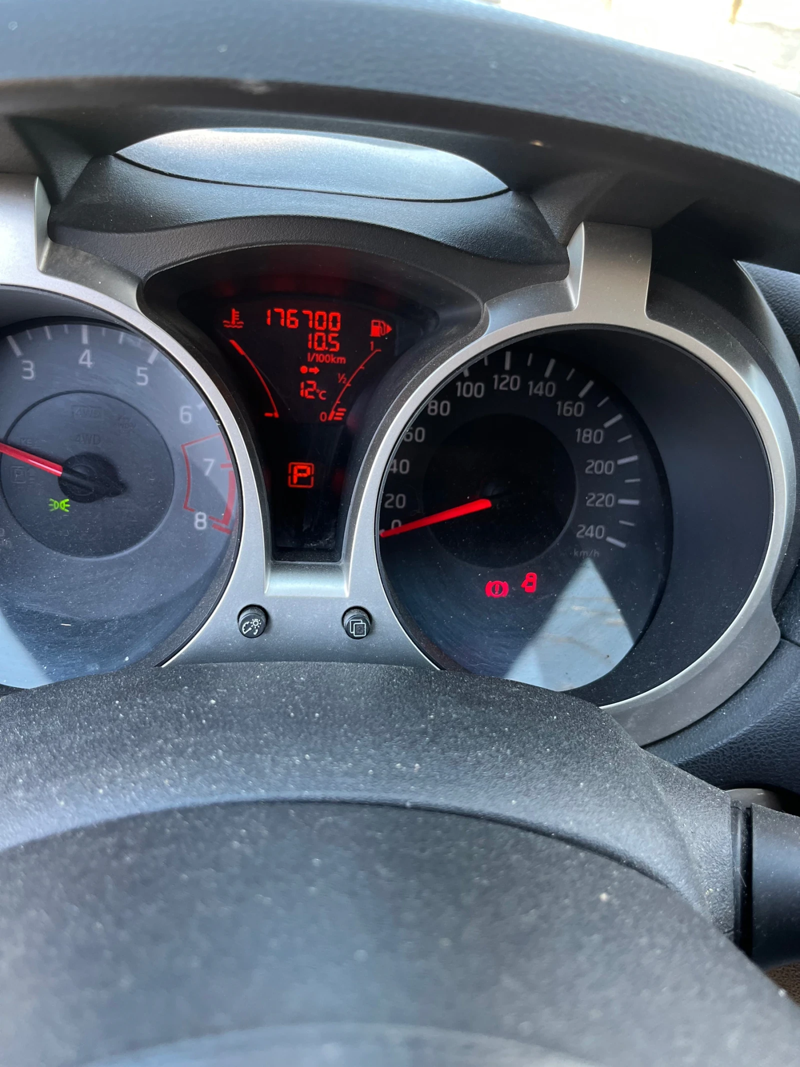 Nissan Juke, снимка 4 - Автомобили и джипове - 53769402