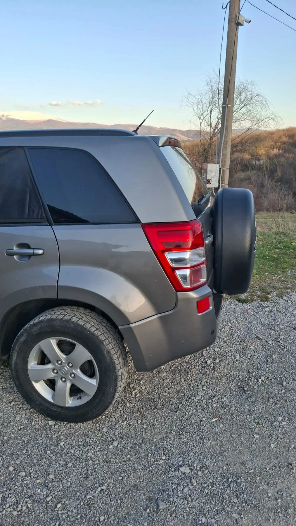 Suzuki Grand vitara, снимка 4 - Автомобили и джипове - 53815819