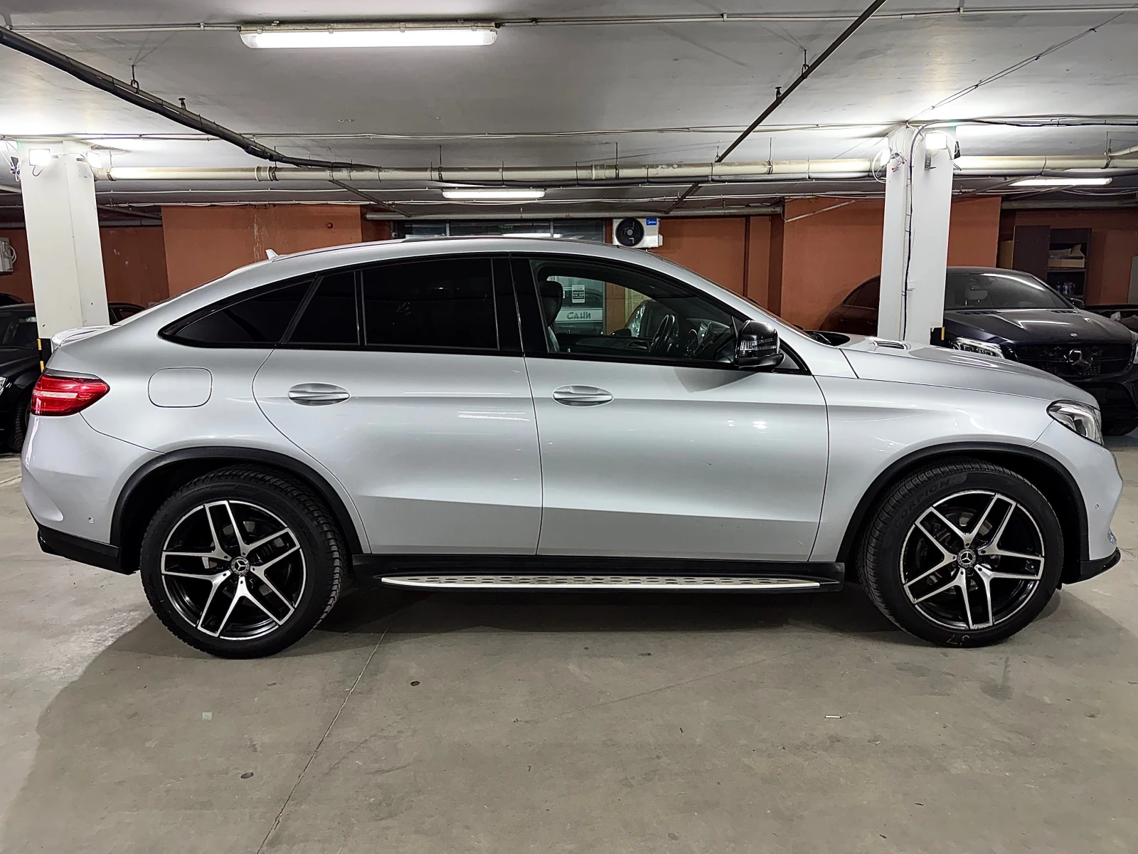 Mercedes-Benz GLE Coupe AMG 2019г. #PANO#DISTR#CAM360#BlindSpot#PODGREV#, снимка 7 - Автомобили и джипове - 54020458