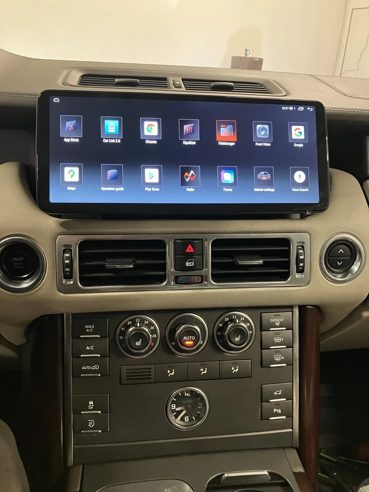 Land Rover Range rover 4.4 Vogue, снимка 9 - Автомобили и джипове - 54099524