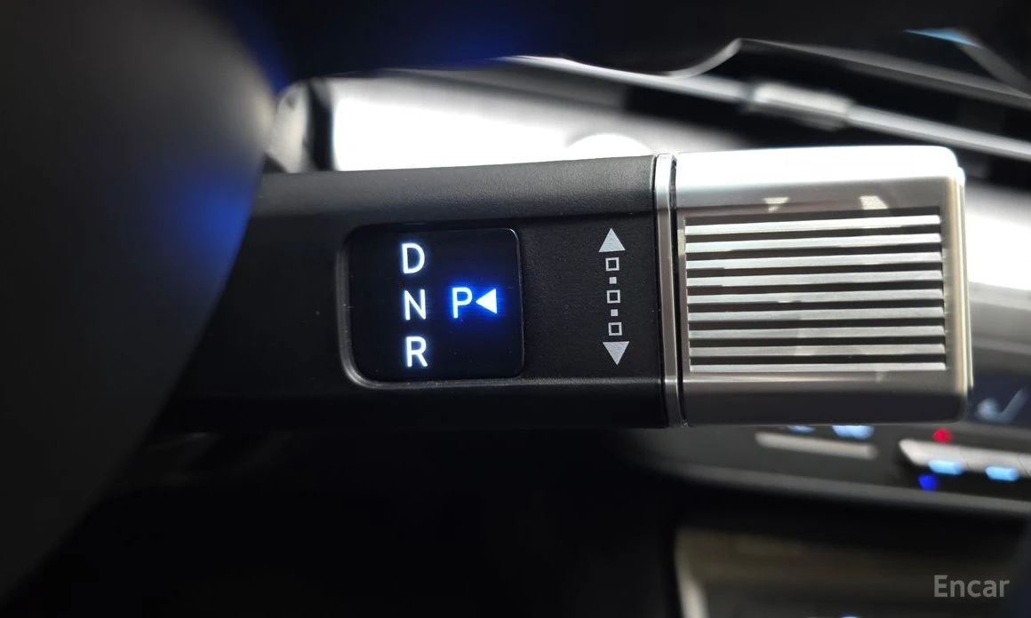 Hyundai Kona, снимка 9 - Автомобили и джипове - 54593755