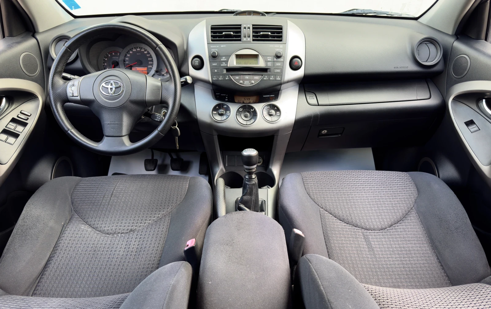 Toyota Rav4 2.2D-CAT ИТАЛИЯ, снимка 10 - Автомобили и джипове - 54905236
