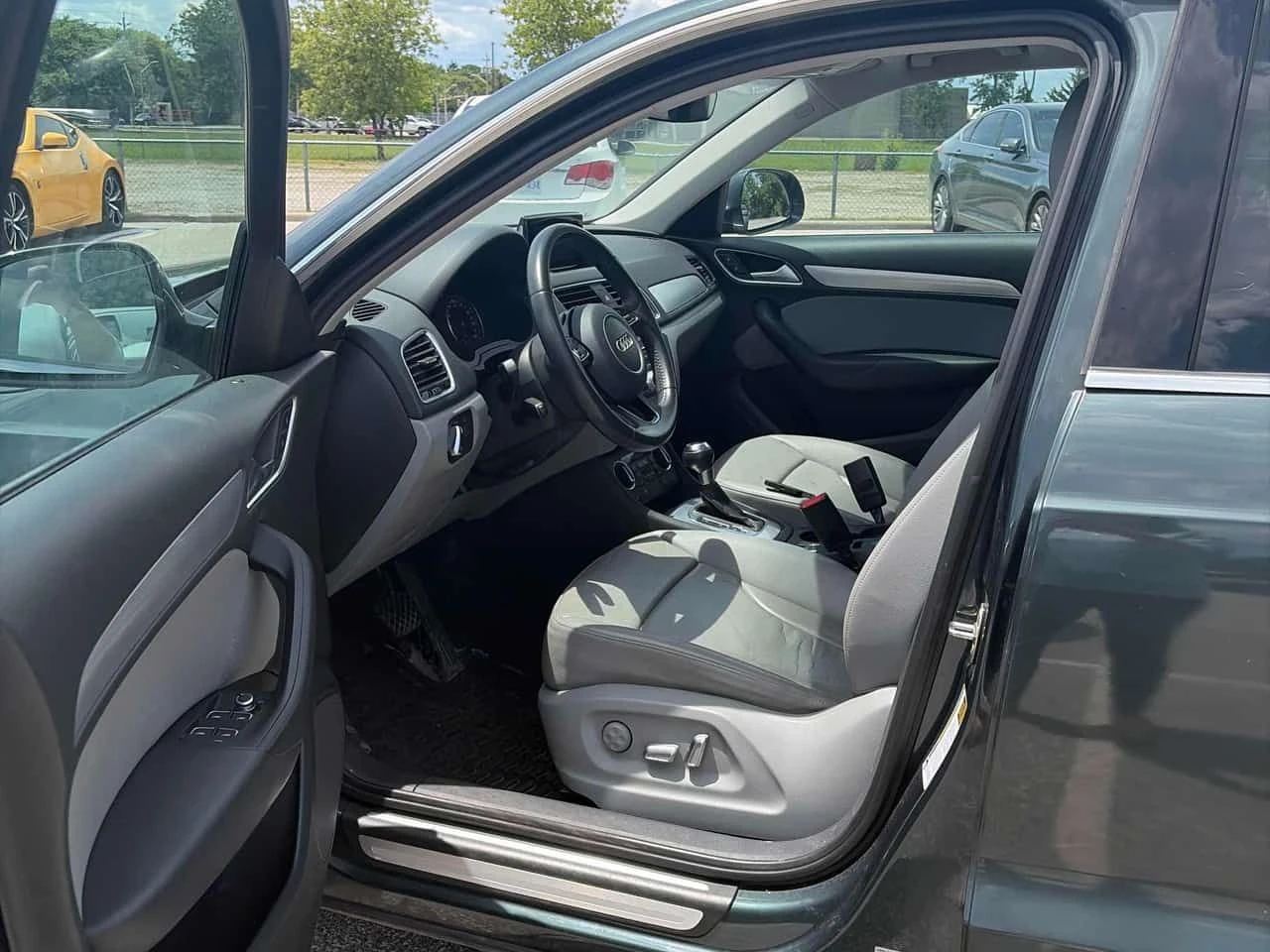 Audi Q3 * Progressiv * CARFAX * ���� �� �� | Mobile.bg � ����������� 6
