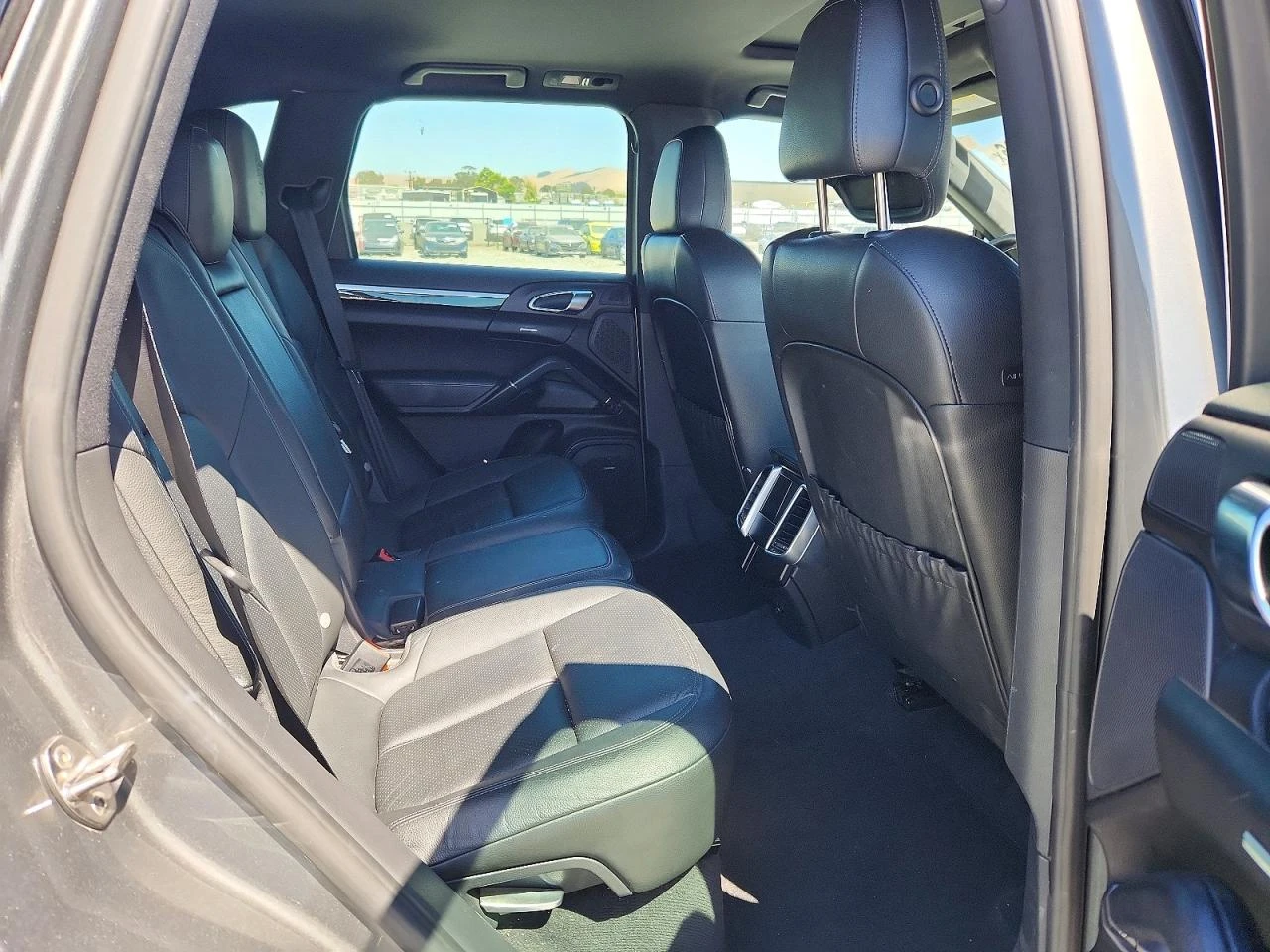 Porsche Cayenne, снимка 11 - Автомобили и джипове - 55930594