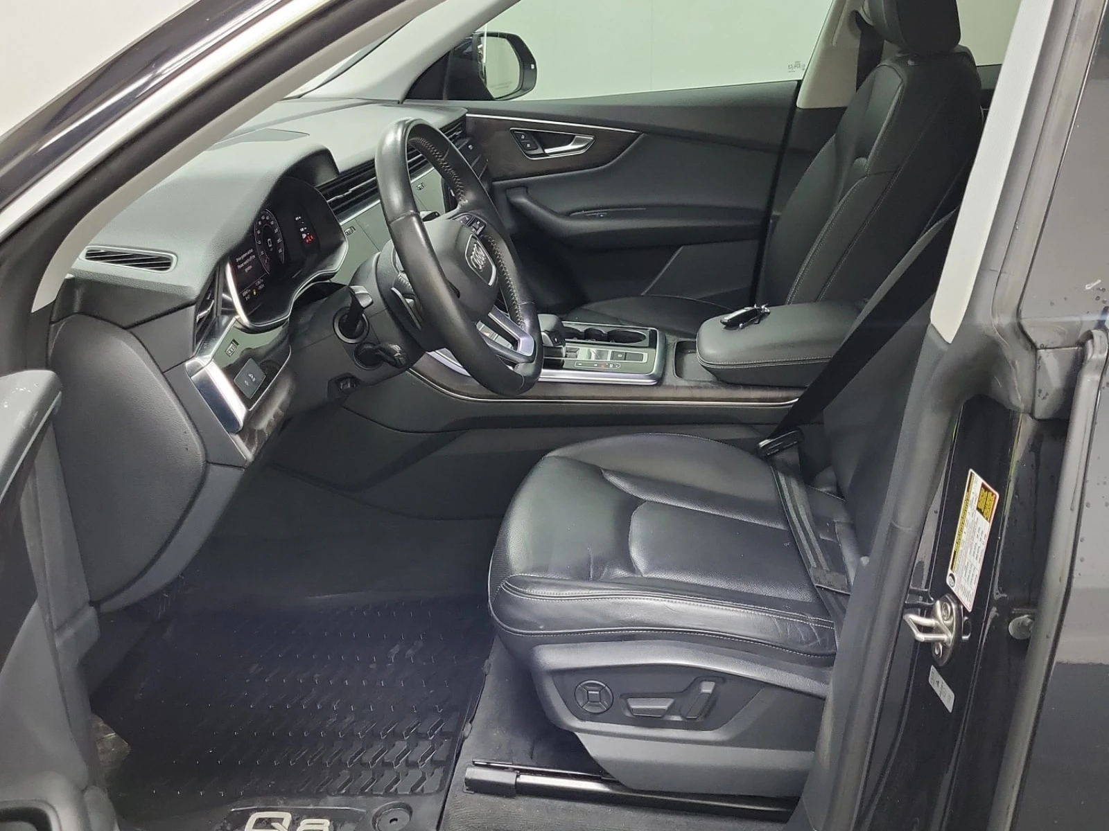 Audi Q8 * PROGRESSIV * CARFAX *  | Mobile.bg � ����������� 9
