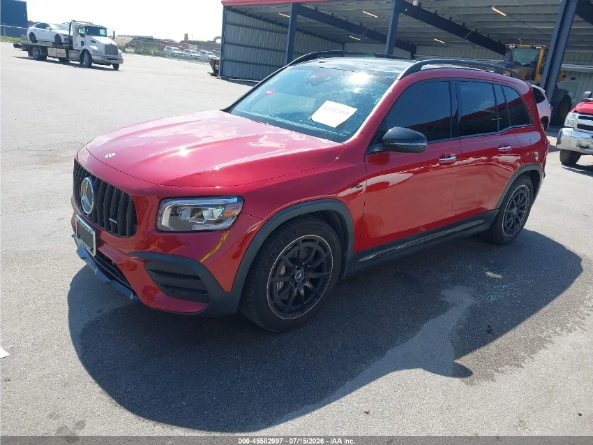 Mercedes-Benz GLB35AMG 4MATIC - DISTRONIC -  BURMESTER - ПОДГРЕВИ - ПАНО, снимка 3 - Автомобили и джипове - 56003742