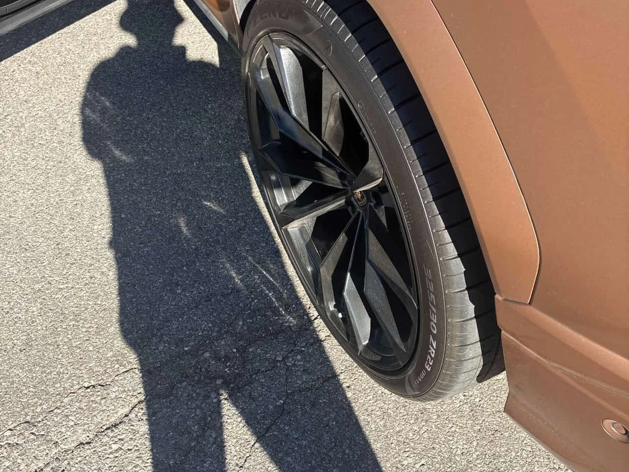 Lamborghini Urus * AWD * АВТОКРЕДИТ  БЕЗ ПЪРВОНАЧАЛНА ВНОСКА* , снимка 11 - Автомобили и джипове - 56211942