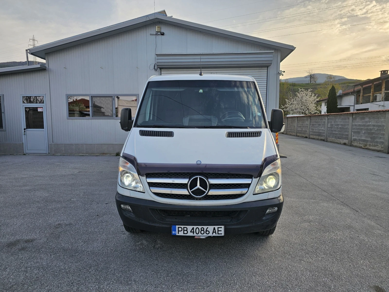 Mercedes-Benz Sprinter 318, снимка 8 - Бусове и автобуси - 53919432