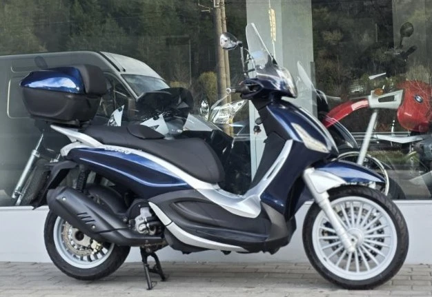 Piaggio Beverly 300, снимка 3 - Мотоциклети и мототехника - 52423544