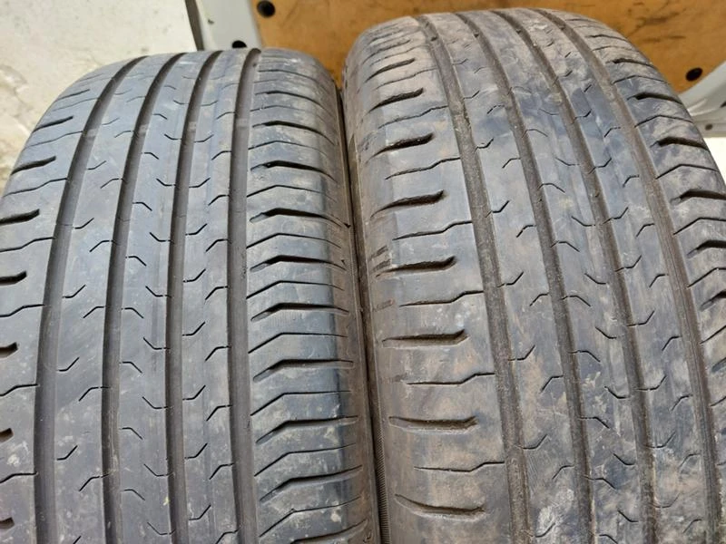 Гуми Летни 215/60R17, снимка 3 - Гуми и джанти - 36802756