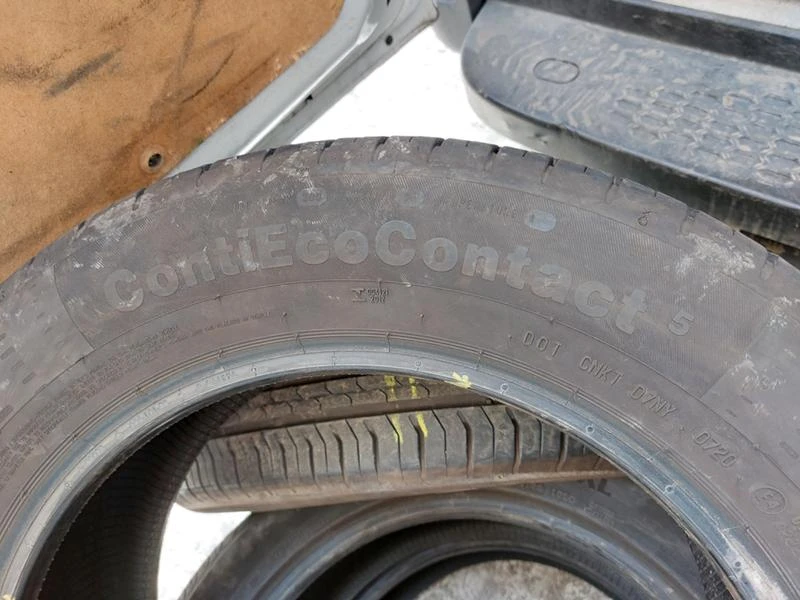 Гуми Летни 215/60R17, снимка 7 - Гуми и джанти - 36802756