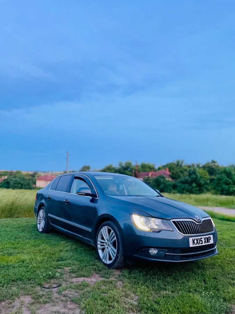 Skoda Superb 2.0TDI 170 2015 FACE , снимка 1 - Автомобили и джипове - 46933717